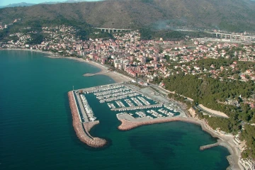 Marina Andora