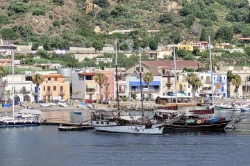 Yacht Harbour Lipari
