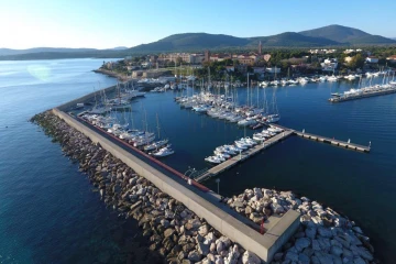 Marina Fertilia